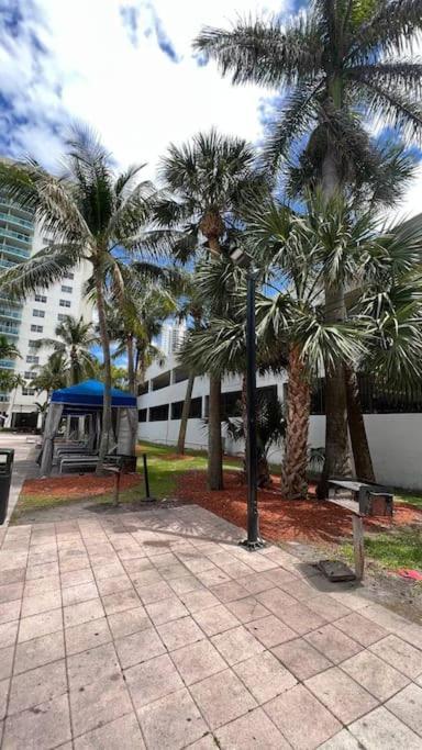 Sunny Isles Beach Spacious Apartment Εξωτερικό φωτογραφία