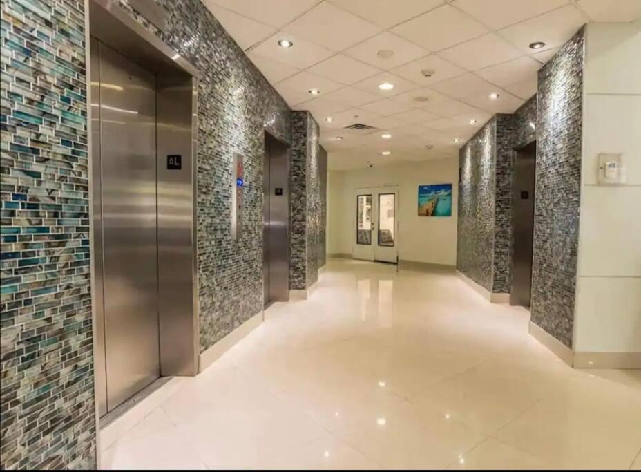 Sunny Isles Beach Spacious Apartment Εξωτερικό φωτογραφία
