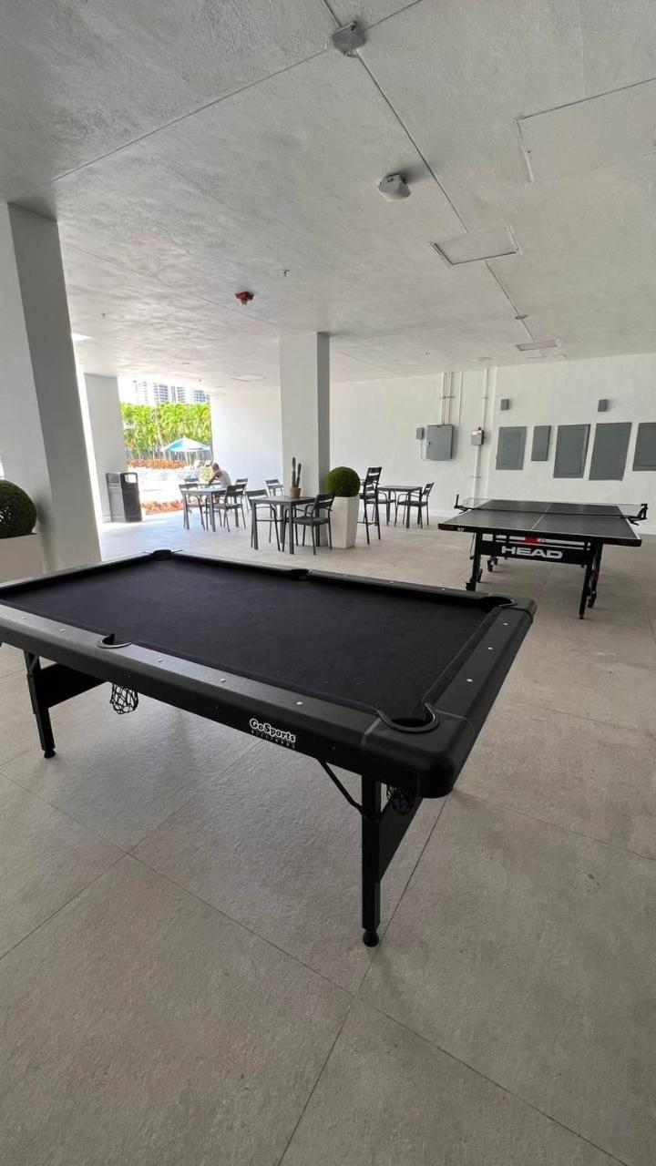Sunny Isles Beach Spacious Apartment Εξωτερικό φωτογραφία