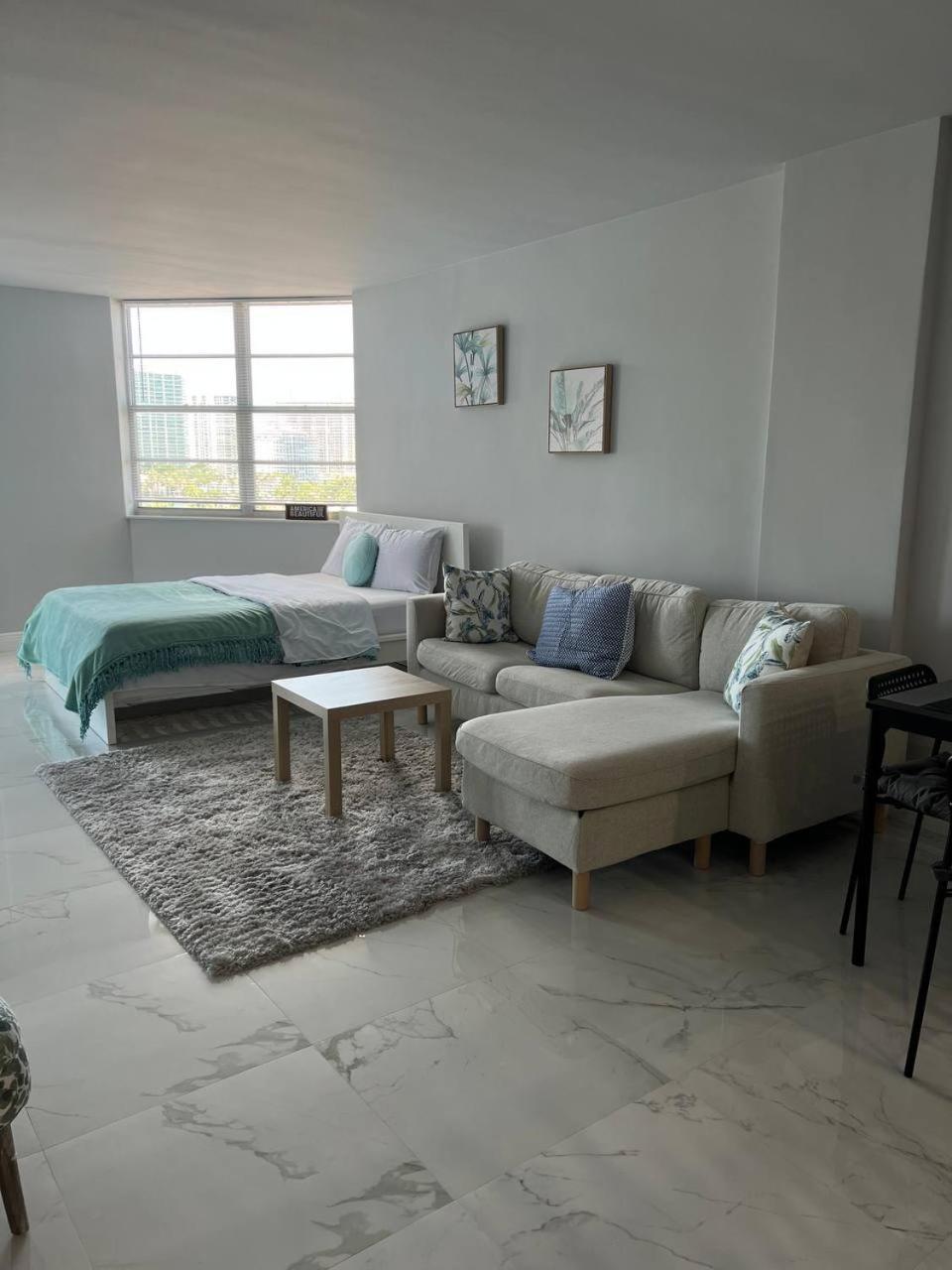 Sunny Isles Beach Spacious Apartment Εξωτερικό φωτογραφία