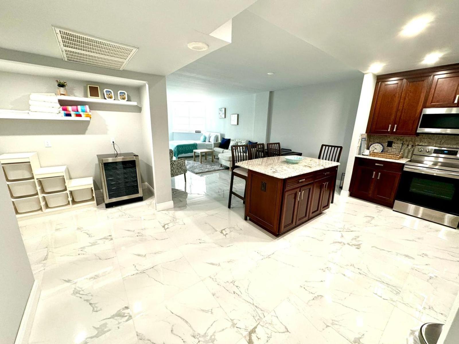 Sunny Isles Beach Spacious Apartment Εξωτερικό φωτογραφία